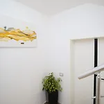Sunny Hill Aparthotel Radhimë