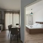 Sunny Hill Aparthotel