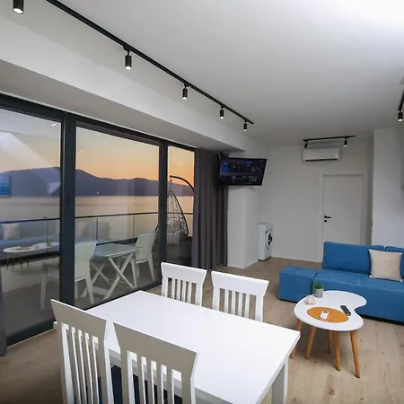 Appart hôtel Sunny Hill Radhimë