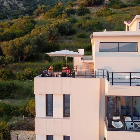 Sunny Hill 3* Radhimë