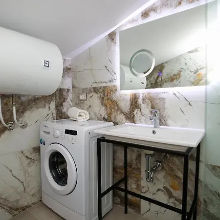 アパートホテル Sunny Hill 3*